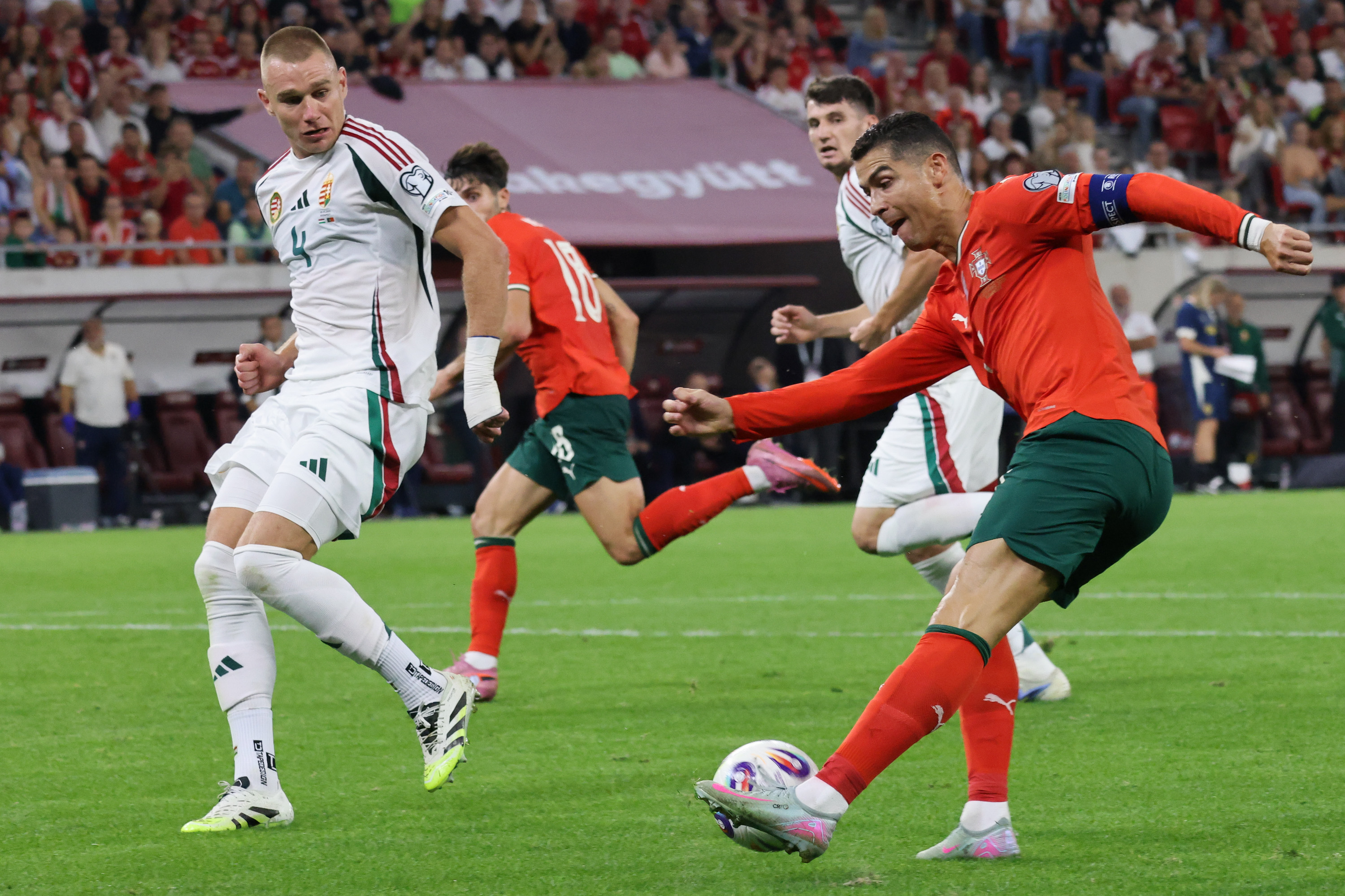 关于葡萄牙体育迎欧冠关键赛；关键时刻外线爆发；媒体盛赞；训练强度明显提升的信息